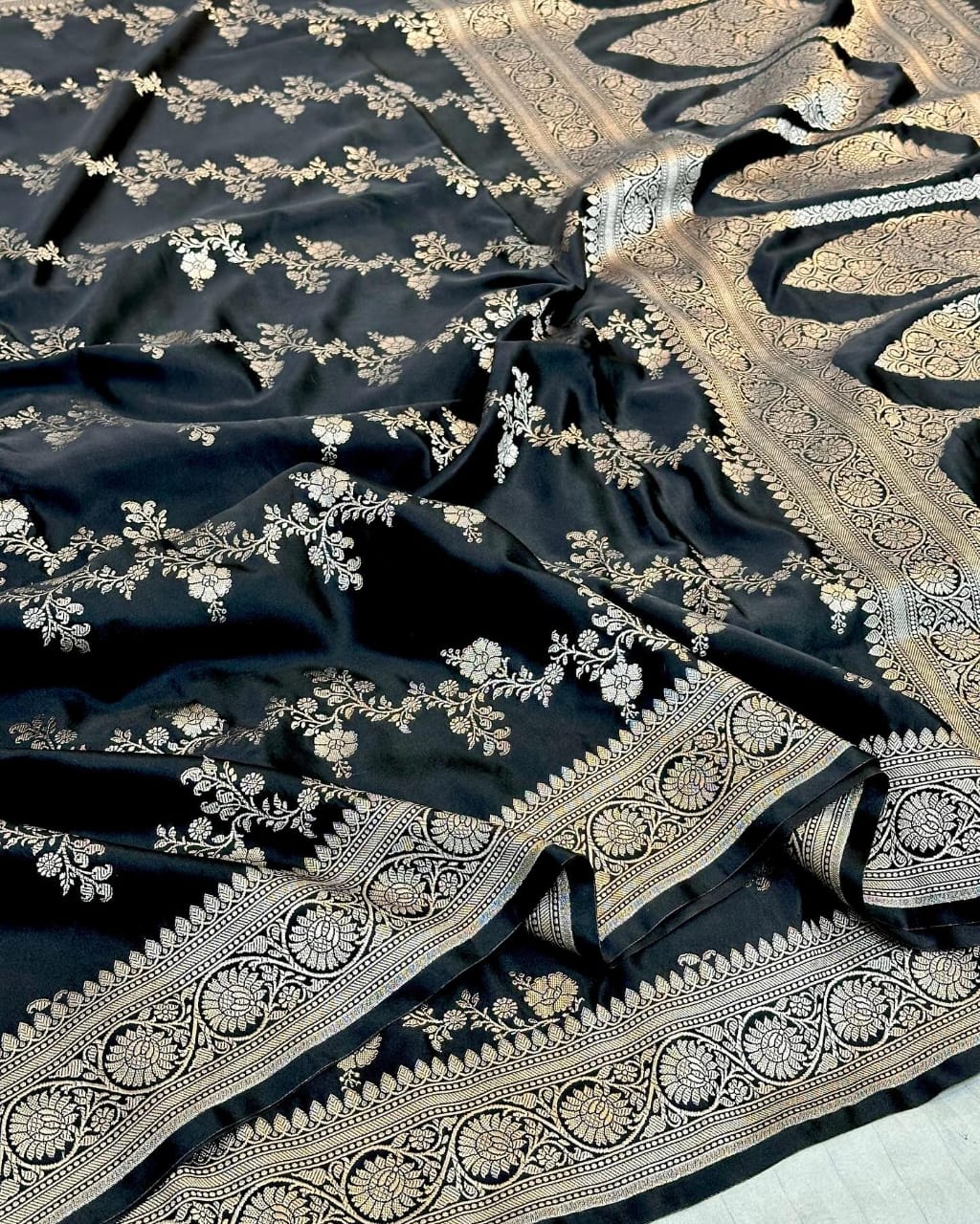 Masoram Silk Saree – Black with Silver Zari Woven Border |